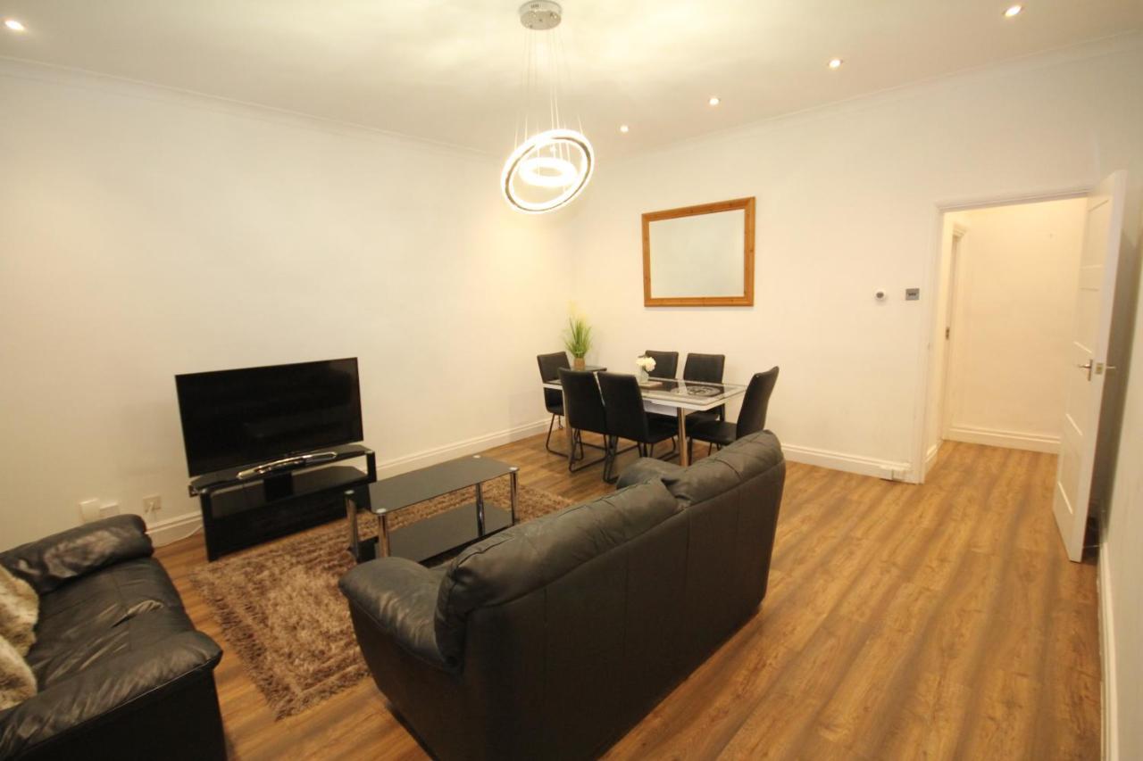 Great West Road Apartments Flat C London Exterior photo